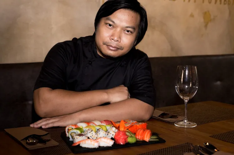 Za sushi w Thao Thai odpowiada praktykujący przez kilkanaście lat w Japonii sushi master Preech Khemtharaks. 
