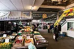 Na Zielonym Rynku jest bardzo duży wybór owoców i warzyw.