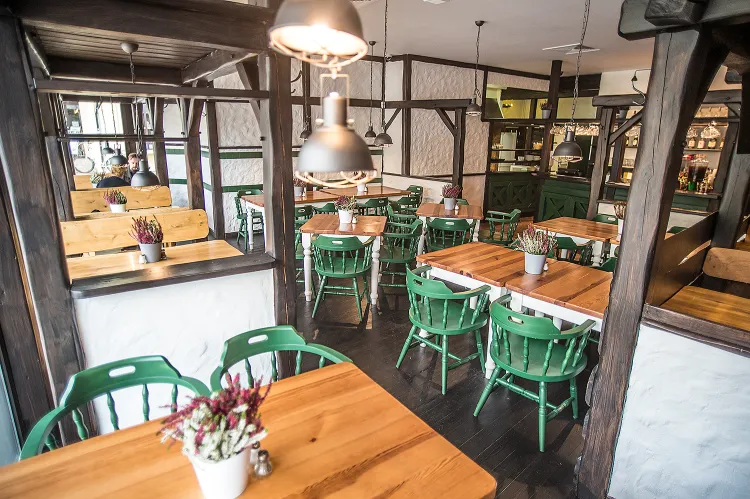 Cesky Film to restauracja z piwem i klasycznymi czeskimi daniami.