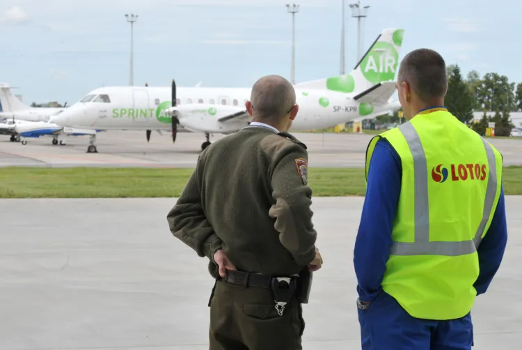 Służba Ochrony Lotniska nadal będzie kontrolować pasażerów na krajowych lotniskach.