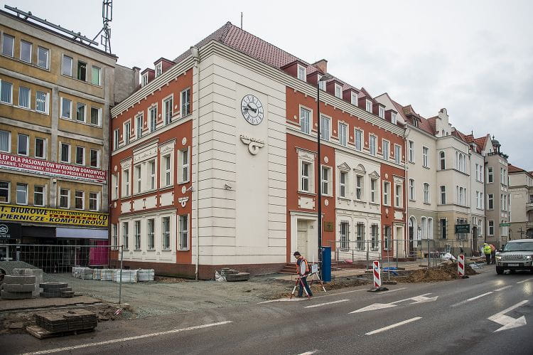 Jest pomysł, by grunt, na którym znajduje się siedziba ZKM Gdańsk przy Jaśkowej Dolinie 2 został zamieniony na teren pod nową zajezdnię autobusową na południu miasta.