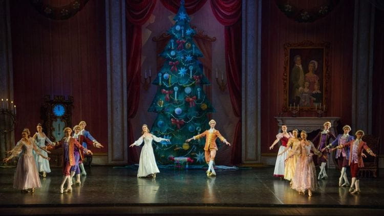 Artyści Narodowego Teatru Opery i Baletu z Odessy 7 grudnia zatańczą "Dziadka do orzechów" Piotra Czajkowskiego w Polskiej Filharmonii Bałtyckiej.