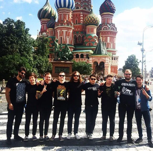 W trasie z zespołem Touche Amore w Rosji 2014r.