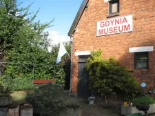 Muzeum Gdynia mieści się w jedynym budynku, który ocalał na terenie bitwy o Axel.