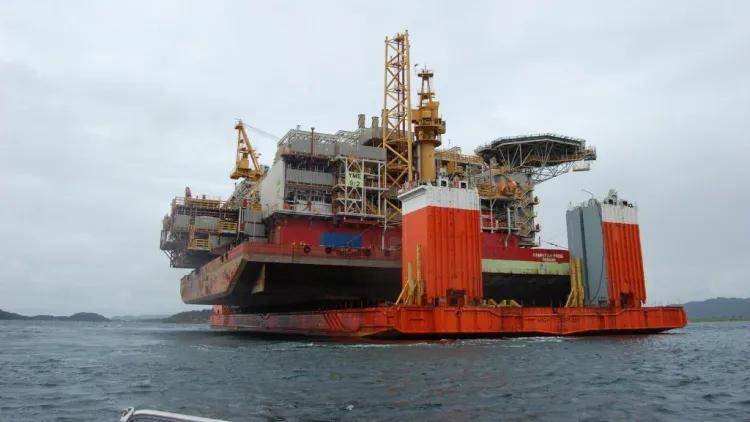 Część produkcyjna platformy wydobywczej dotarła do Stavanger, skąd zostanie przeholowana na złoże Yme, którego Lotos jest współwłaścicielem.