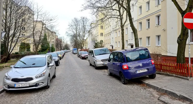 Na pełne rozwiązanie problemu trzeba poczekać, ale już teraz parkowanie na wniosek mieszkańców jest łatwiejsze.
