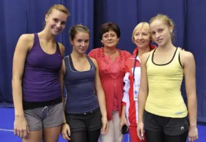 One doprowadziły Polskę do ósmego miejsca na świecie w punktacji drużynowej. Od lewej: Joanna Mitrosz, Marta Szamałek, Alicja Urbaniak (trener), Grażyna Andrzejczak (fizjoterapeuta), Angelika Paradowska.
