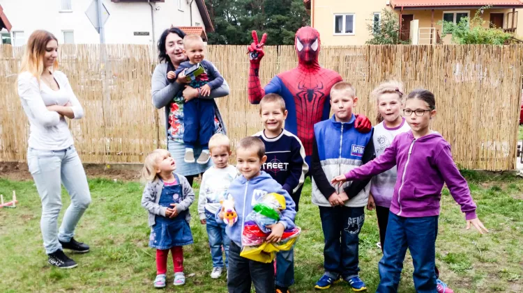 W ubiegłym roku Patryk Więckowski odwiedzał szpitale i domy dziecka w przebraniu Spider-Mana.