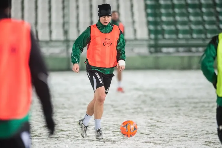 8 stycznia 2016 roku Ariel Borysiuk rozpoczął przygotowania do rundy wiosennej na stadionie przy ul. Traugutta (na zdjęciu). 3 dni później został piłkarzem Legii Warszawa. 
