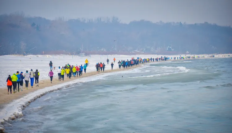 Sopocki bieg po plaży to jedna z alternatyw na pierwszy aktywny weekend lutego w Trójmieście.