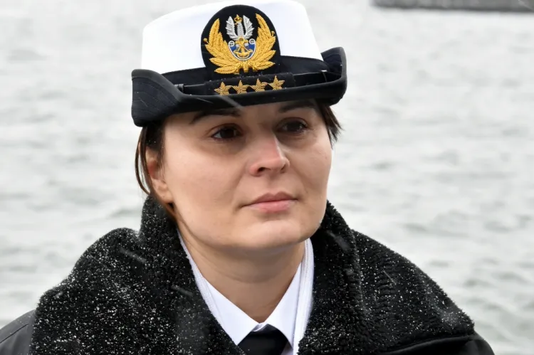 Kapitan Ewa Pawlak objęła dowództwo Grupy Jednostek Pływających, w skład której chodzi siedem różnej wielkości okrętów.