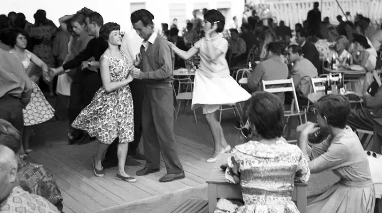 Tańeczna impreza w sopockim klubie "Non stop" w 1966 roku.