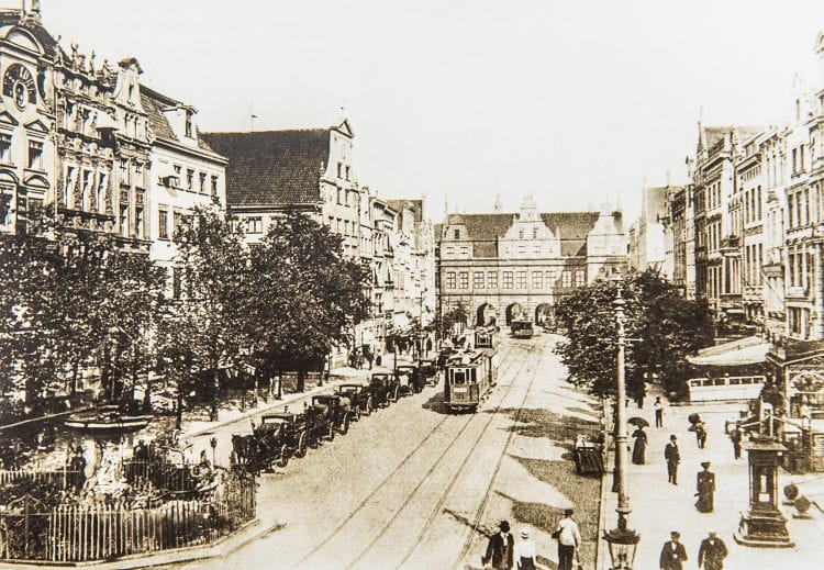 Tramwaje elektryczne na początku XX wieku. Zdjęcia z książki "Tramwajem przez Gdańsk" Sebastiana Zomkowskiego. 