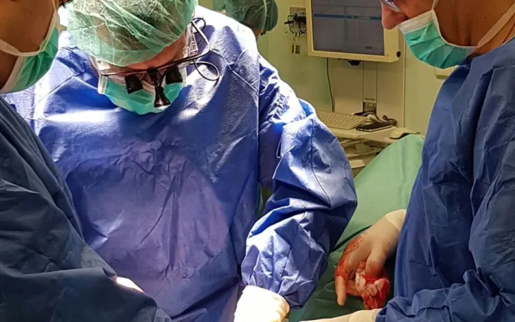 Gdańscy lekarze przeprowadzili już dwie pierwsze operacje wszczepienia sztucznego zwieracza cewki moczowej. 