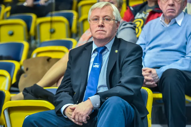 Zatrudniając już teraz nowego trener prezes Bogusław Witkowski pokazał, że skupia się na nowym sezonie.