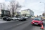 Część pracowników z ul. Łużyckiej przychodzi do pracy na godz. 7 rano, żeby znaleźć miejsce do zaparkowania blisko biura.