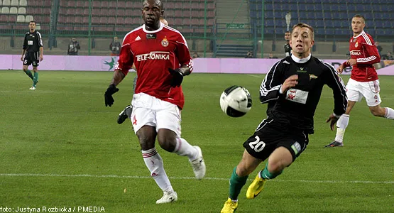 Paweł Buzała na mecz w Krakowie wrócił do pierwszego składu, ale tym razem gola nie strzelił, a Lechia przegrała przez brak skuteczności i kontrowersyjnej decyzje sędziego.