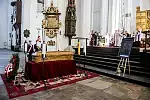 Specjalne nabożeństwo żałobne, w czasie którego nastąpiło przeniesienie doczesnych szczątków ks. prałata Józefa Zator-Przytockiego do Krypty Kapłanów Gdańskich.