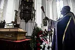 Specjalne nabożeństwo żałobne, w czasie którego nastąpiło przeniesienie doczesnych szczątków ks. prałata Józefa Zator-Przytockiego do Krypty Kapłanów Gdańskich.