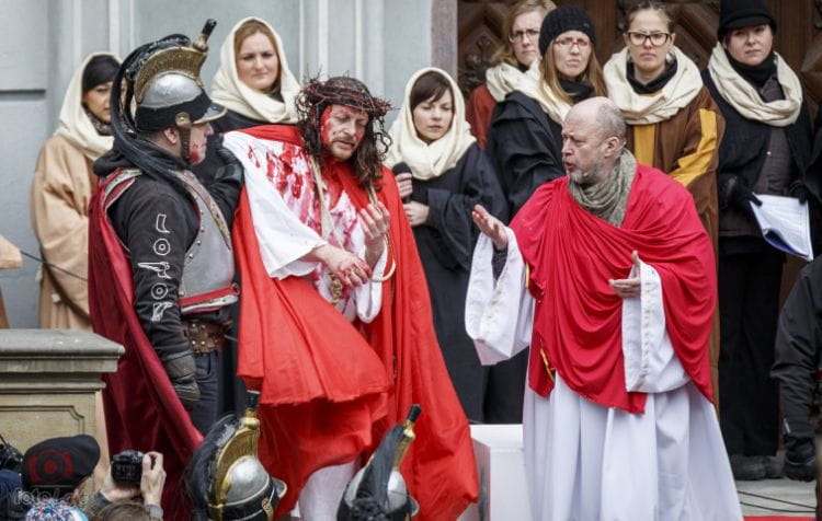 W tym roku, zamiast dziennej procesji z Misterium Męki Pańskiej, przy Katowni odbędzie się spektakl zatytułowany "Sąd nad Jezusem". 