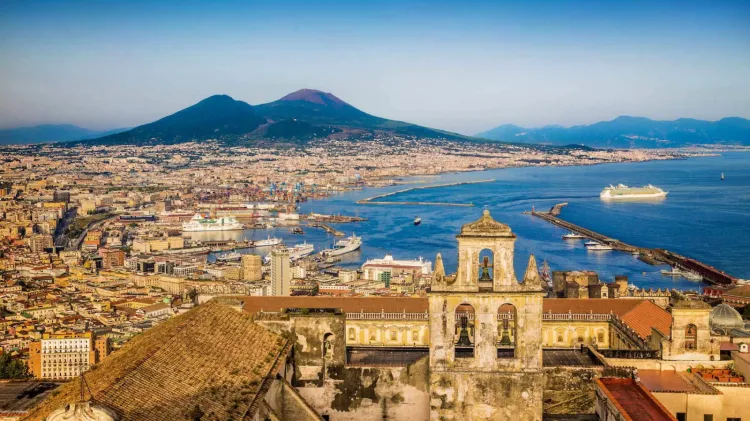 Jednym z nowych miejsc, do których tej wiosny można dolecieć z Trójmiasta, jest Neapol we Włoszech.