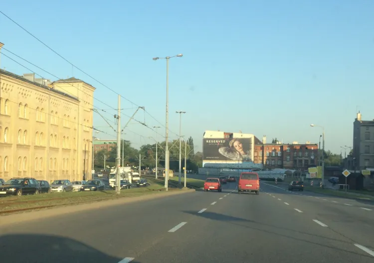 Kierowcę zatrzymano, gdy pędził ul. Podwale Przedmiejskie w Gdańsku.