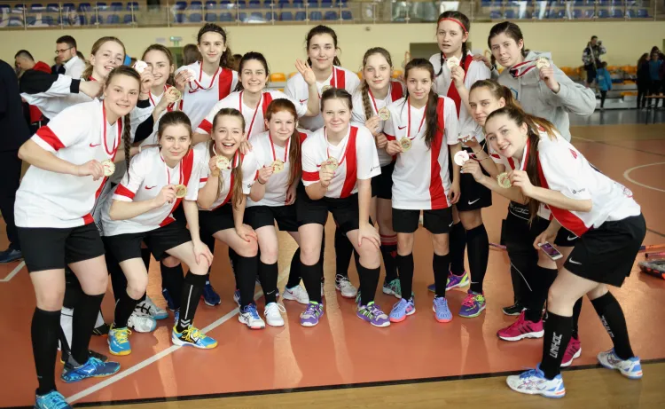 Juniorki Olimpii Osowa poszły w ślad za seniorkami i zdobyły dla klubu kolejne złote medale mistrzostw Polski.