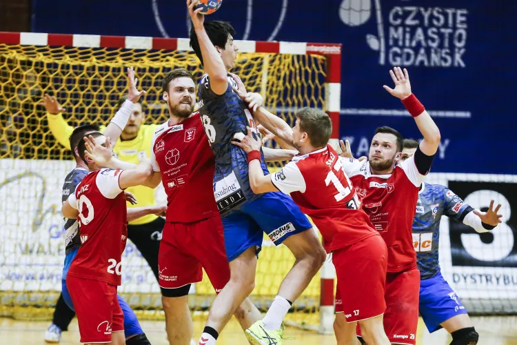 Zwycięzca poniedziałkowego meczu Górnik-Wybrzeże zagra o Puchar PGNiG Superligi. Przegrany zakończy sezon.