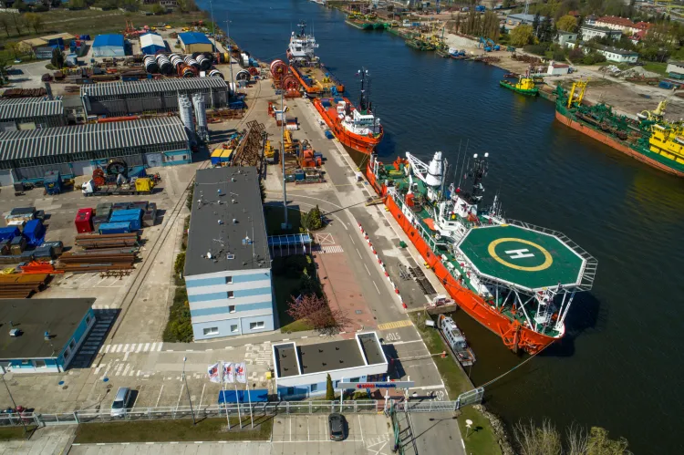 Lotos Petrobaltic operuje w polskiej strefie ekonomicznej Morza Bałtyckiego, a poprzez swoje spółki zależne prowadzi też poszukiwanie i rozpoznawanie złóż węglowodorów oraz wydobycie ropy naftowej i gazu ziemnego ze złóż w Norwegii i na Litwie.