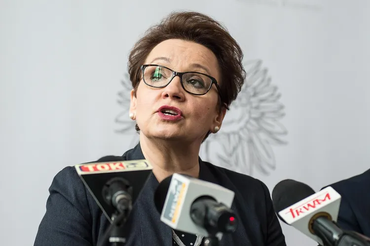 Minister edukacji w Gdańsku postulowała do prezydenta Adamowicza o odwołanie dyrektora Gimnazjum nr 3. 