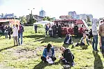 Miłośnicy piwa od piątku bawią się na festiwalu piw rzemieślniczych i regionalnych Hevelka.