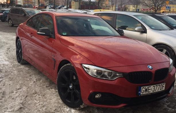 Należący do pani Joanny samochód marki BMW 420, który w ubiegłą sobotę został skradziony w CH Riviera w Gdyni.