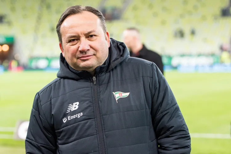 Adam Mandziara jest prezesem Lechii Gdańsku od grudnia 2014 roku. Wcześniej był w klubie prokurentem. 