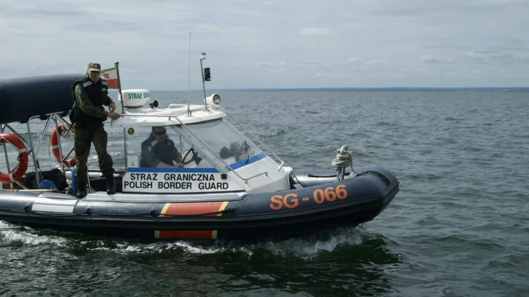 Do działań na Bałtyku Straż Graniczna wykorzystuje m.in. łodzie motorowe.