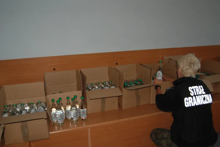Wszystkie skonfiskowane butelki były opatrzone etykietami "Spirytus Gdański".