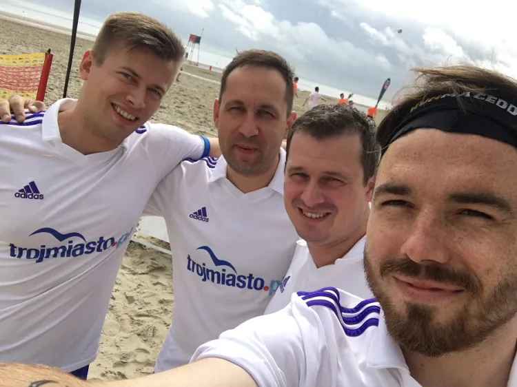 Reprezentacja Trojmiasto.pl drugi raz z rzędu wygrała plażowy turniej mediów Ziaja Cup.