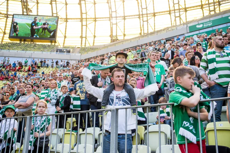 Karnety na cały sezon na Lechię podrożały na wszystkich trybunach Stadionu Energa Gdańsk, a na niektórych zniknęły abonamenty ulgowe. 