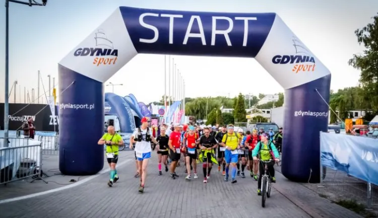Start krótszego dystansu odbywa się w Gdyni.