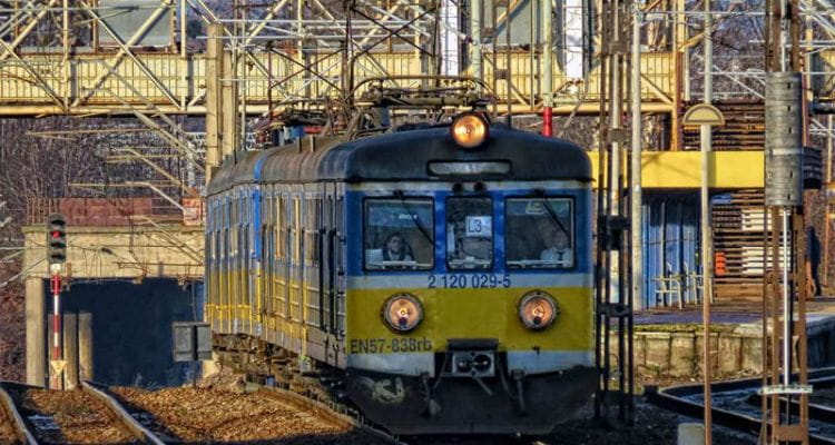 Pociąg serii EN-57 o numerze 838 - najstarszy skład trójmiejskiego przewoźnika. Pochodzi z 1971 r.
