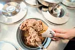 W Paulo Gelateria uwielbiają eksperymentować. Przebojem są lody o smaku mlecznej czekolady i borowików.