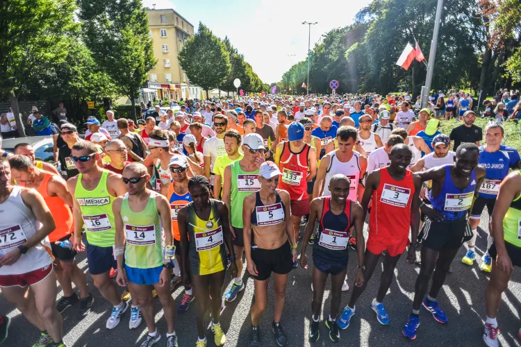 W Maratonie Solidarności pobiegnie niecały tysiąc uczestników.
