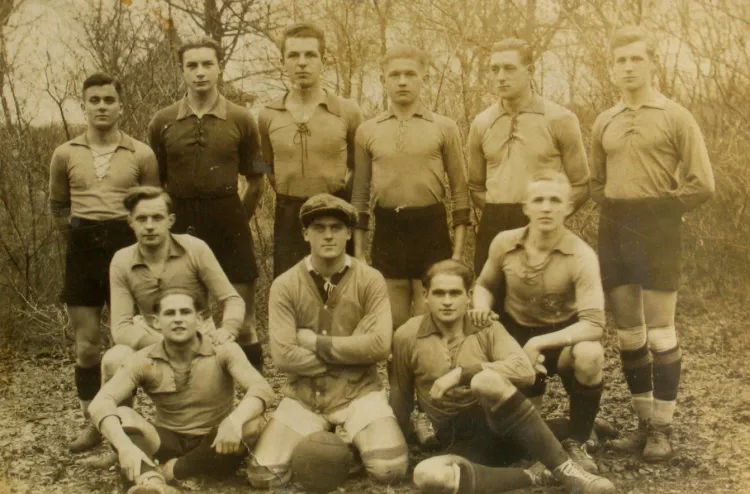 Gedanię założono w 1922 roku. Na zdjęciu zespół gdańskich piłkarzy ok. 1933 roku.
