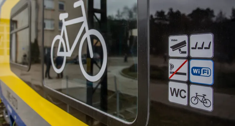 Kontrowersje wokół przewozu rowerów w pociągach PKM nie maleją.