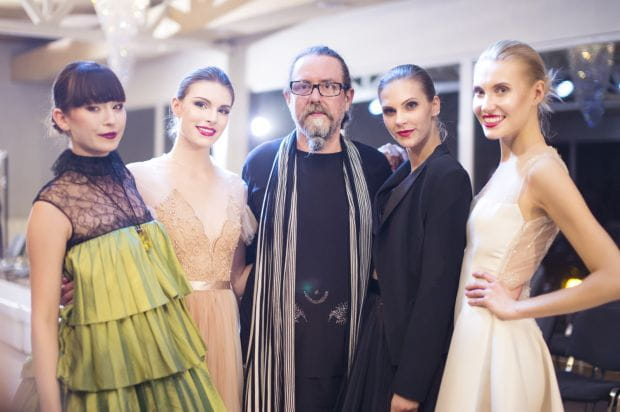 Michał Starost (na zdjęciu z modelkami) zaprezentuje na sopockiej imprezie swoją nową kolekcję.