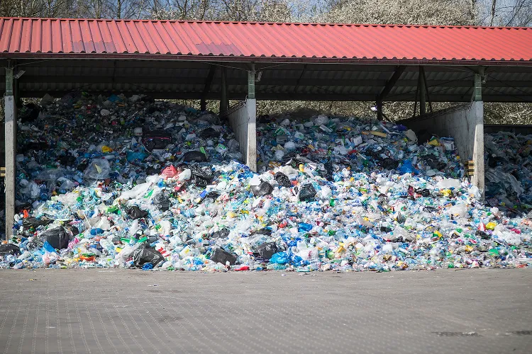 Do przyszłej spalarni mają trafiać odpady wysokoenergetyczne, czyli głównie plastik. 