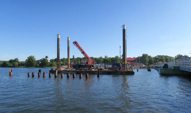 Jednym z zadań inwestycyjnych jest oddanie do użytku w przyszłym roku mostu zwodzonego na Wyspę Sobieszewską. 