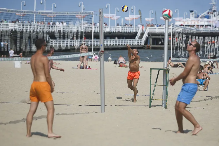 Plaża w Sopocie: jedno z najmodniejszych latem miejsc w Trójmieście.