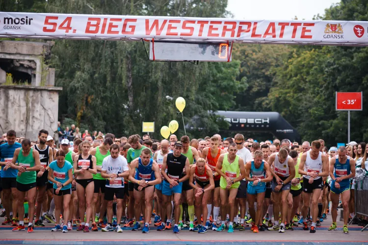 Bieg Westerplatte co roku przyciąga kilka tysięcy uczestników.