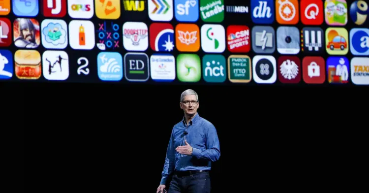 Tim Cook objął fotel dyrektora generalnego Apple inc. w 2011 r. po rezygnacji Steve'a Jobsa.