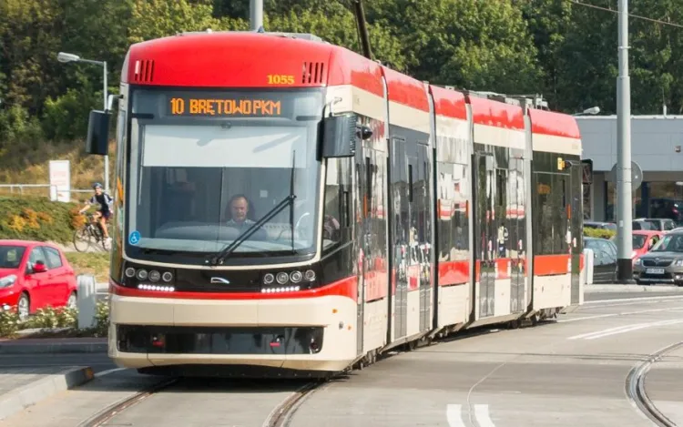 15 dwukierunkowych tramwajów Jazz Duo pojawi się w Gdańsku, jeśli Centrum Unijnych Projektów Transportowych przyzna miastu 70 mln zł dotacji na ten cel.